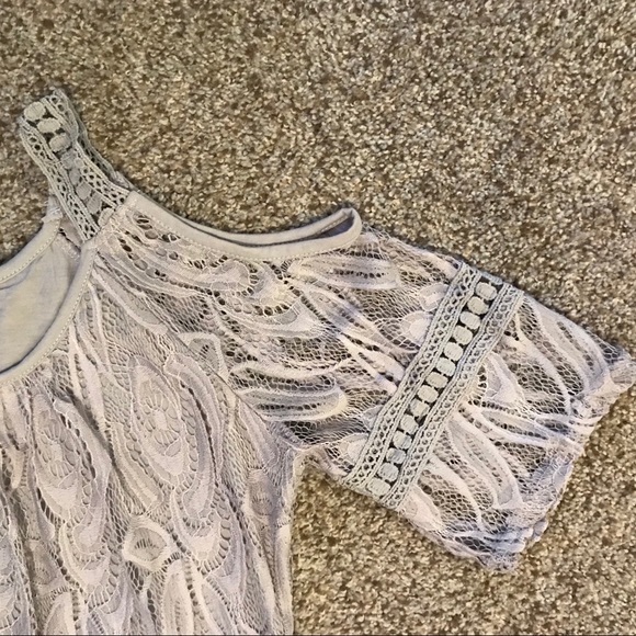 New! MODLILY Cold Shoulder Top - Picture 4 of 7